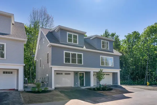7 Creekside Court #4, Kennebunk, ME 04043