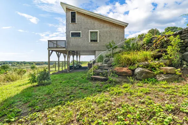 114 W Meadow Road, Rockland, ME 04841