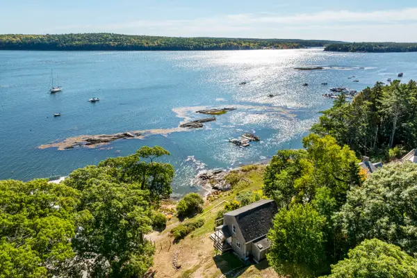 66 Holbrook Street, Harpswell, ME 04079