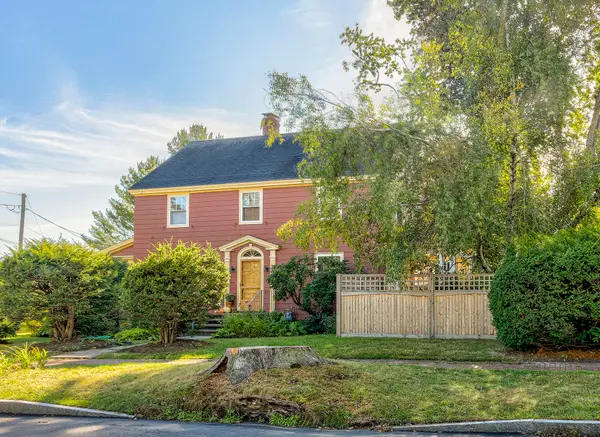 4 Woodmont Street, Portland, ME 04102