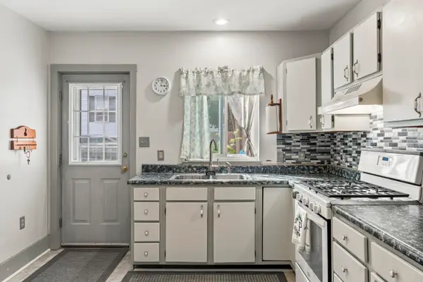 732 Middle Street, Bath, ME 04530