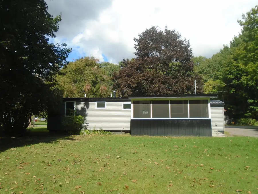 33 Highland Avenue, Newport, ME 04953 - #3