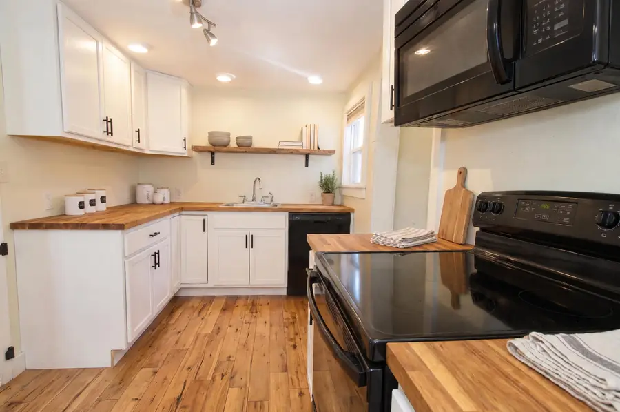 21 Myrtle Street, South Paris, ME 04281 - #3