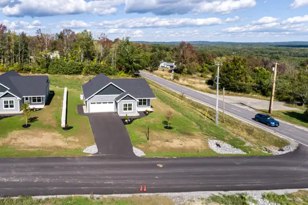 4 April Avenue, Monmouth, ME 04259
