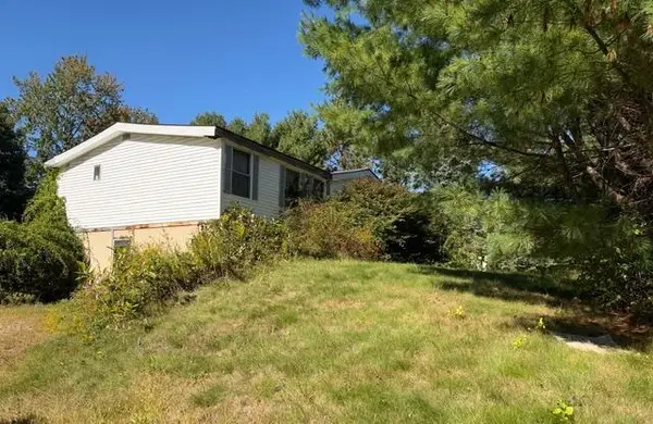 75 Mill Street, Kennebunk, ME 04043