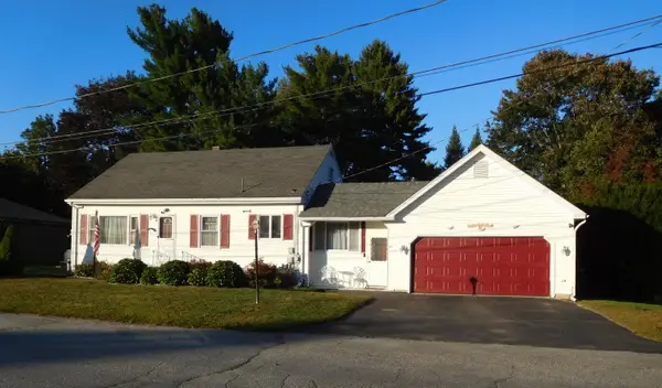 18 Richmond Avenue, Lewiston, ME 04240