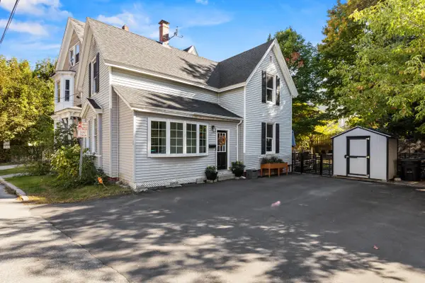 28 Vine Street, Auburn, ME 04210