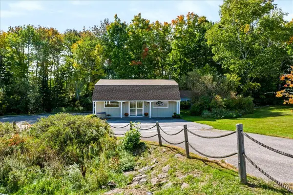 150 West Street, Rockport, ME 04856