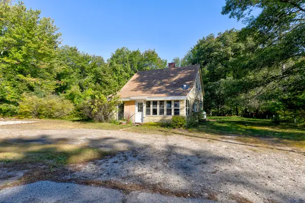 351 Ossipee Trail W, Standish, ME 04084