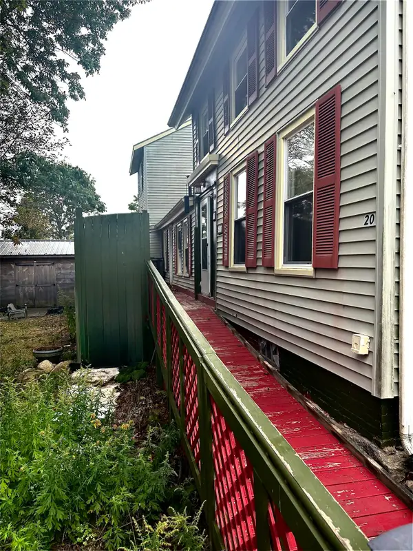 20 Corliss Street, Bath, ME 04530