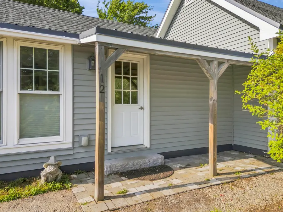 12 Middlesex Road, Topsham, ME 04086 - #2