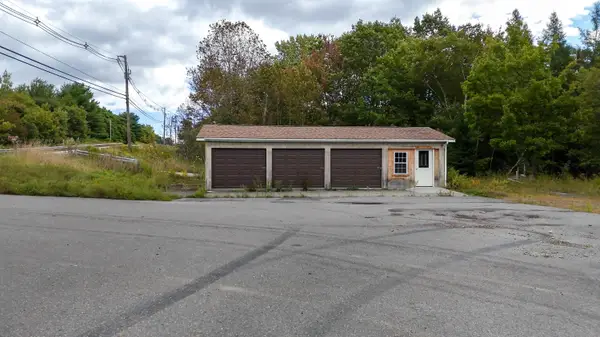 233 Water Street, Guilford, ME 04443