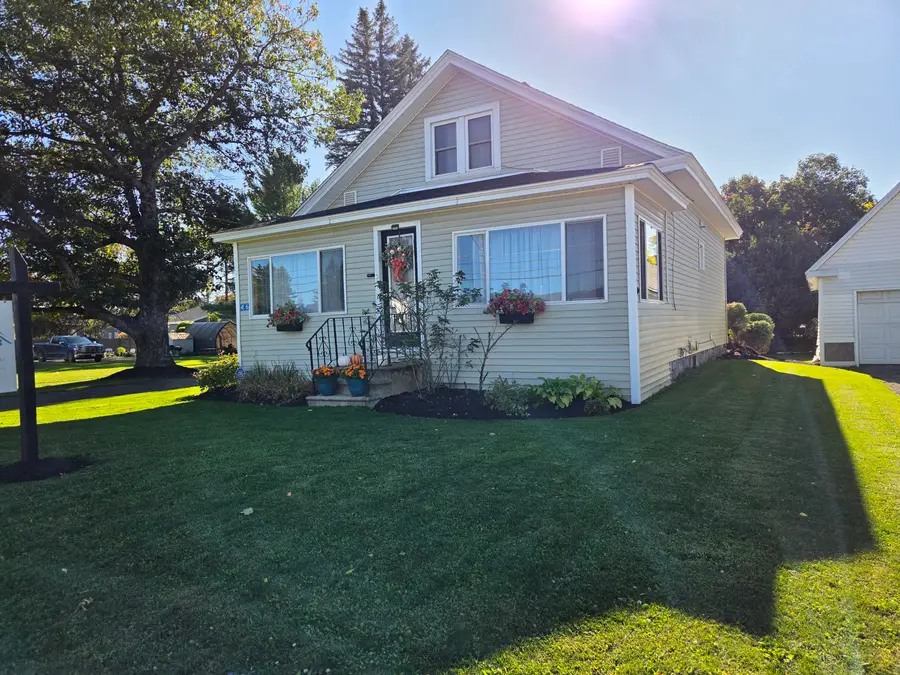 46 Fort Street, Mars Hill, ME 04758 - #3