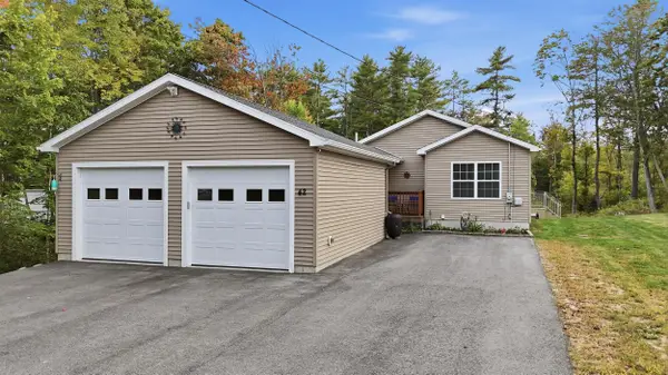 42 Frost Hill Avenue, Lisbon, ME 04252
