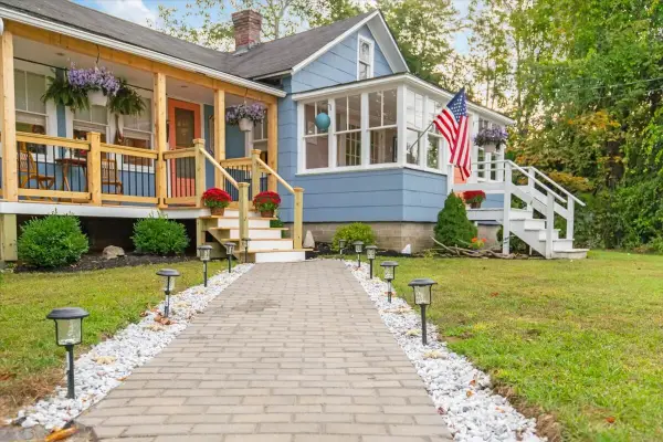 22 Morse Street, Freeport, ME 04032
