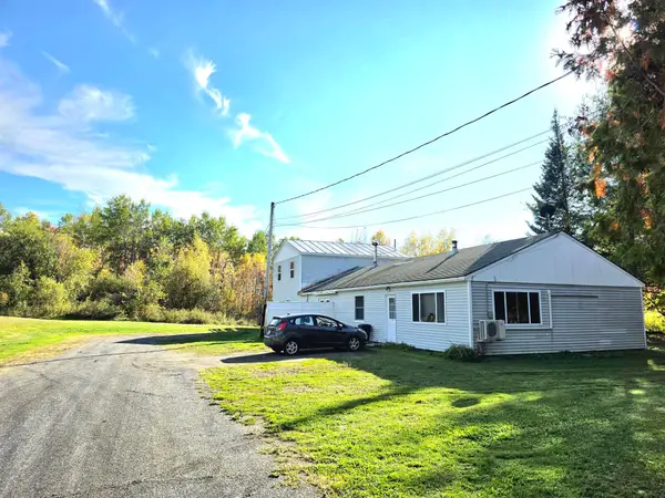 2496 N Belfast Avenue, Augusta, ME 04330