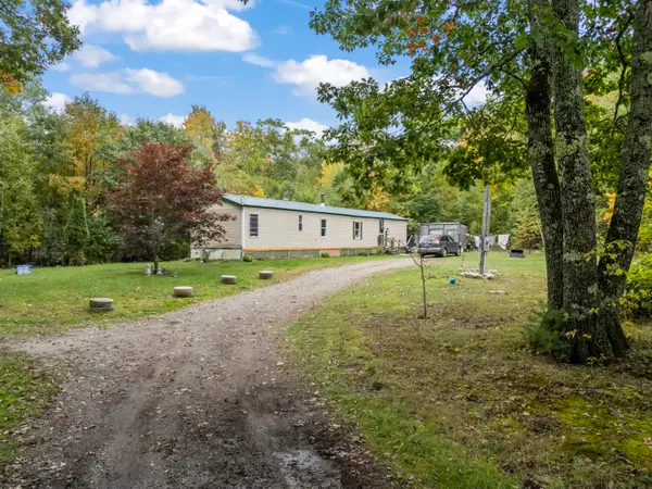 206 Ralph Wink Road, Waldoboro, ME 04572