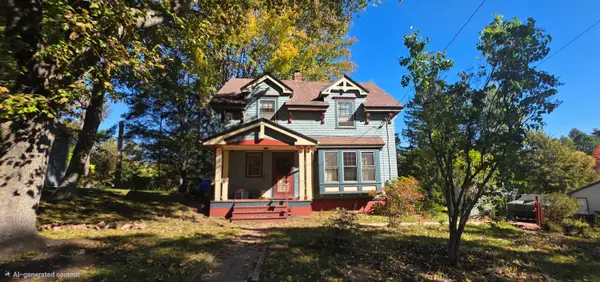 27 W Dartmouth Street, Auburn, ME 04210