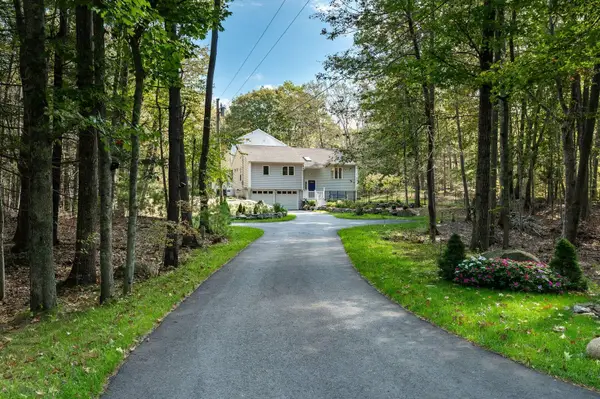 27 Pocahontas Road, Kittery, ME 03905