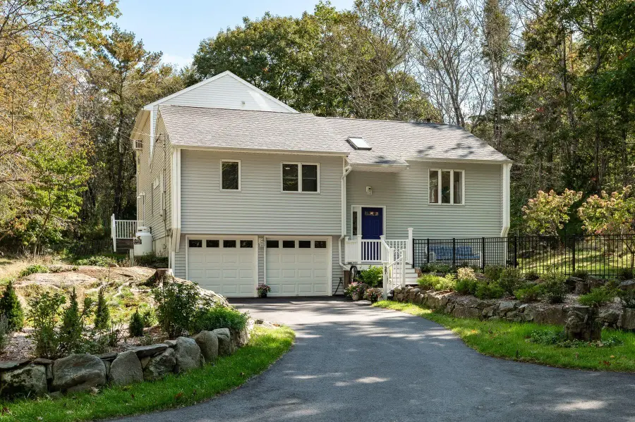 27 Pocahontas Road, Kittery, ME 03905 - #3