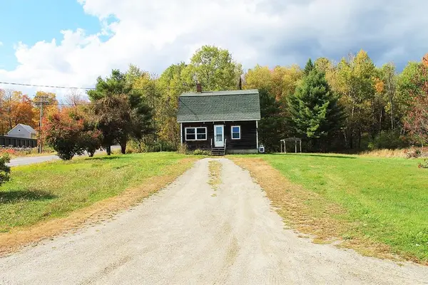 4 True Road, Clinton, ME 04927