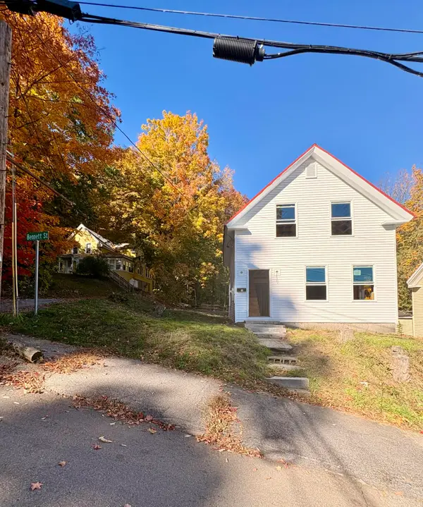 15 Bennett Street, Augusta, ME 04330