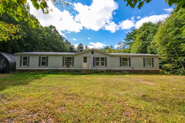 9 Dustin Drive, Sabattus, ME 04280