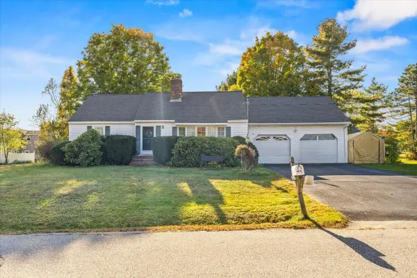 25 Wendy Way, Saco, ME 04072