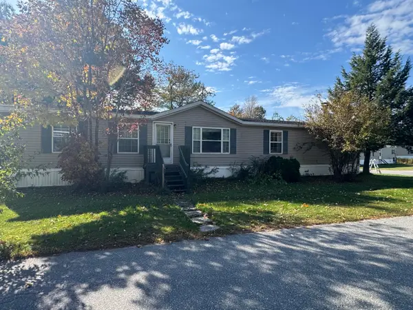2 Oxbow Drive, Lewiston, ME 04240