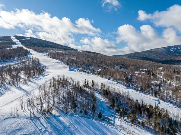 8118 Sawtooth Road, Carrabassett Valley, ME 04947