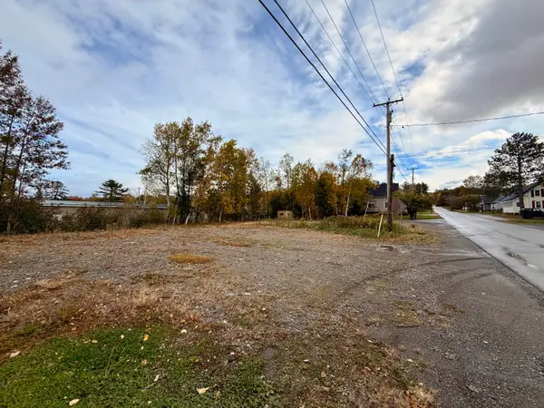 8 Washington Street, Greenville, ME 04441