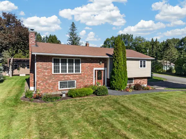 2 Hillside Drive, Hampden, ME 04444