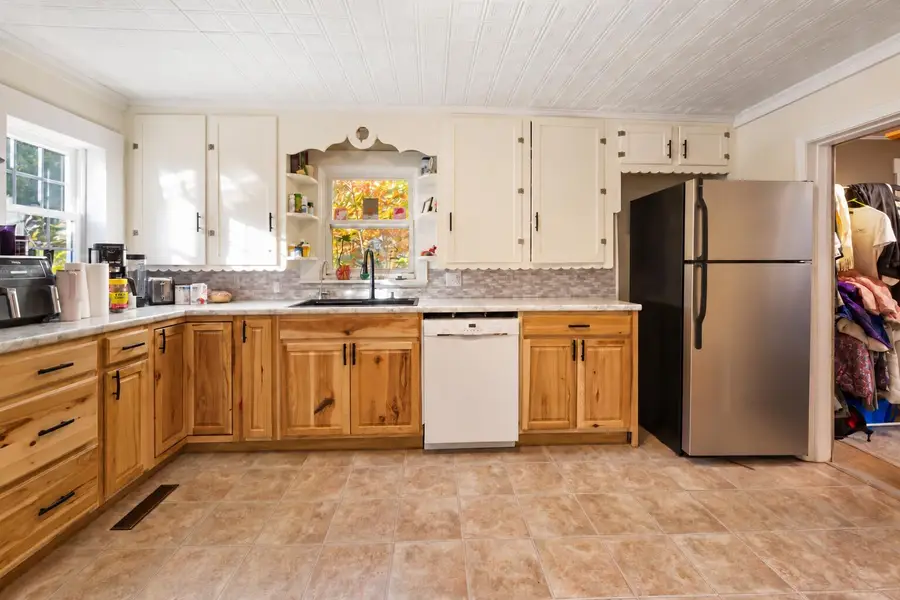 725 College Avenue, Old Town, ME 04468 - #3