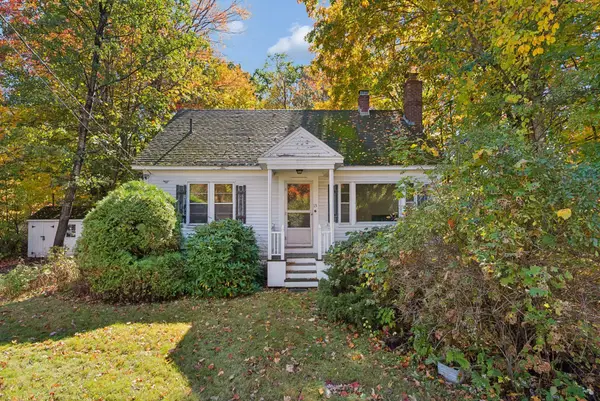 13 Allen Avenue Extension, Falmouth, ME 04105