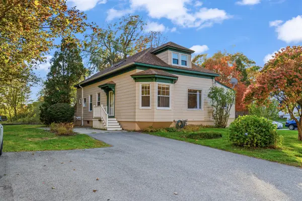 11 Wilton Lane, Cape Elizabeth, ME 04107