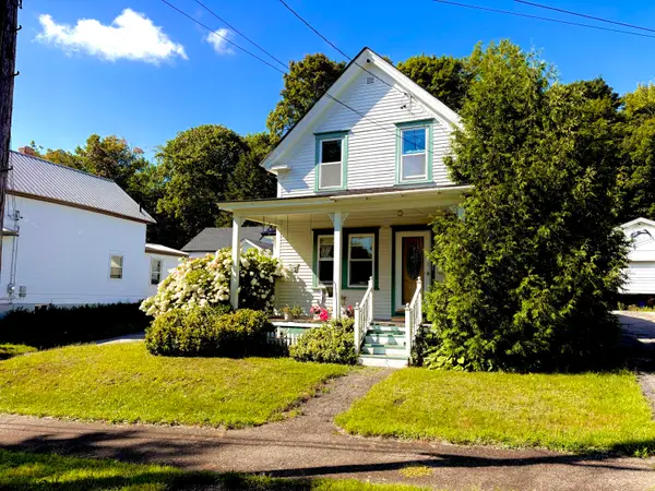 90 Somerset Street, Millinocket, ME 04462