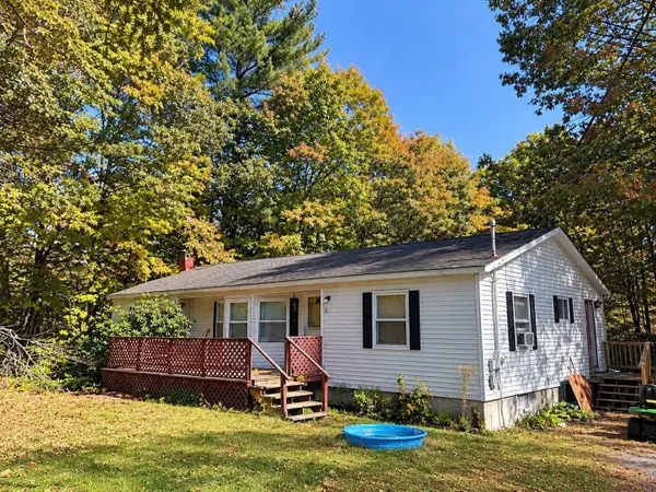 10 Melody Lane, Naples, ME 04055