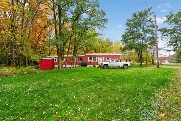3 Hanscom Drive, Milford, ME 04461