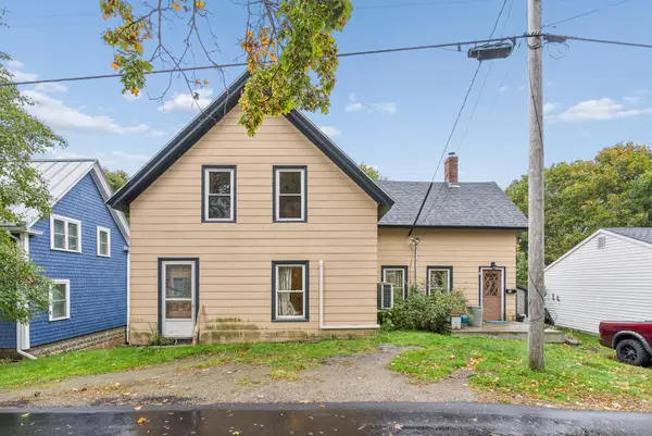 21 Rocky Hill Avenue, Rockland, ME 04841