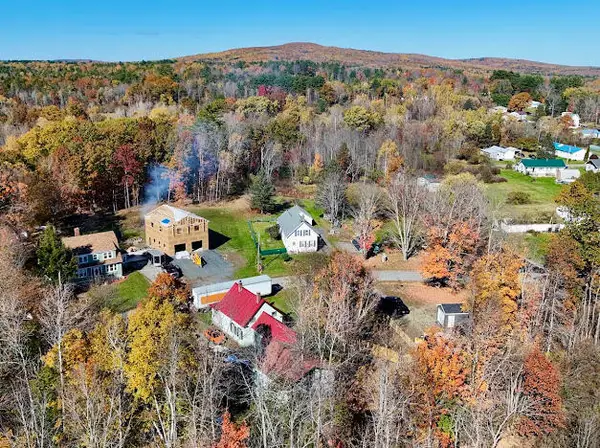 72 North Street, Hartland, ME 04943