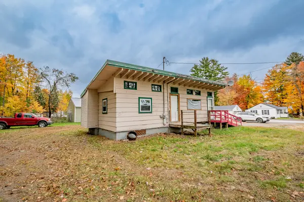 2 Knowles Avenue, Milo, ME 04463
