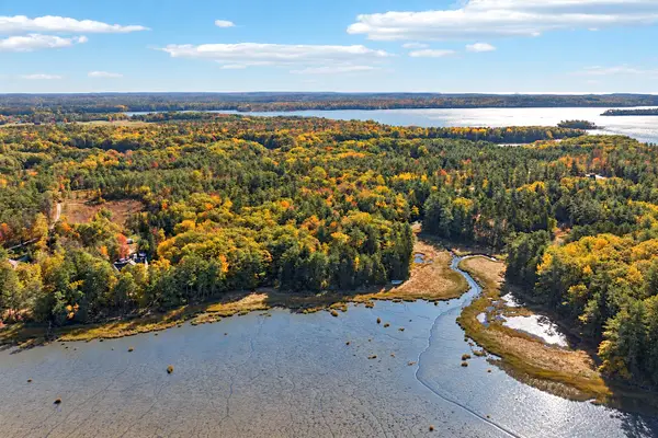 562A Mere Point Road, Brunswick, ME 04011