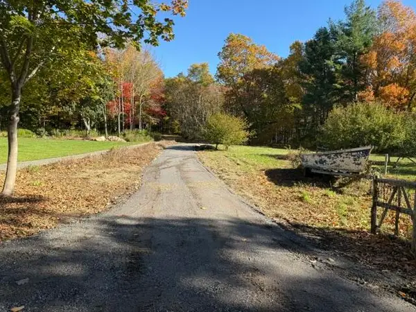 16 Harbor Road, Camden, ME 04843