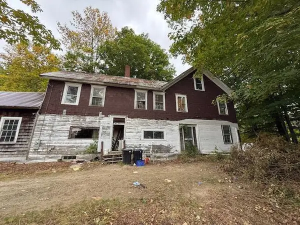 499 E Pond Road, Wales, ME 04280