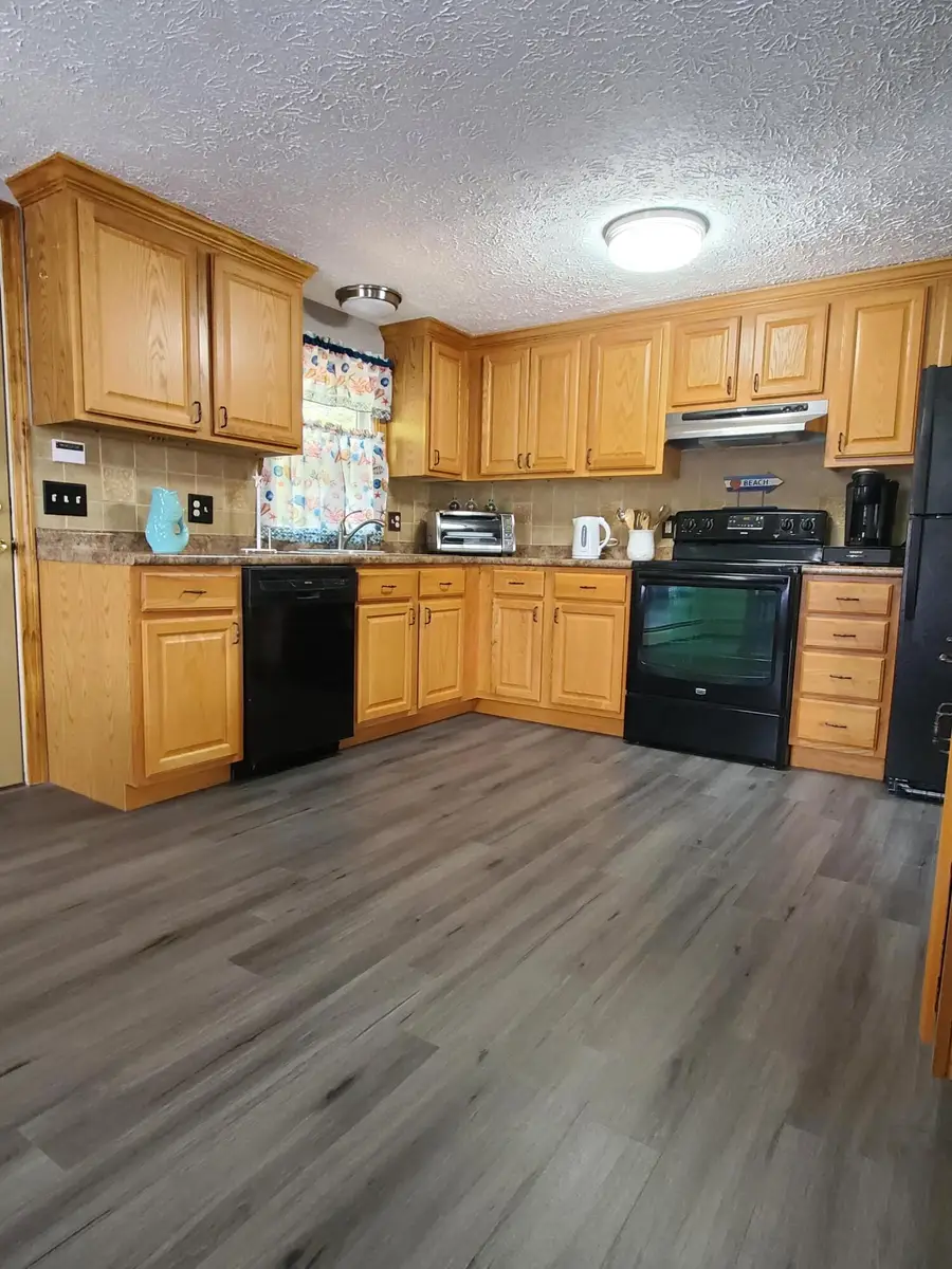 7 Echo Avenue, Old Orchard Beach, ME 04064 - #2