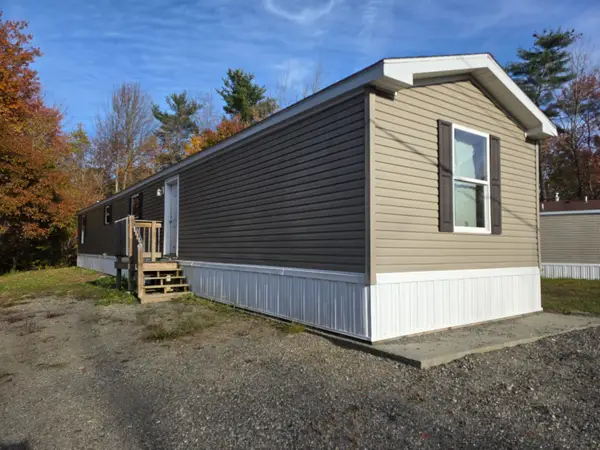 15 Wood Road, Searsport, ME 04974