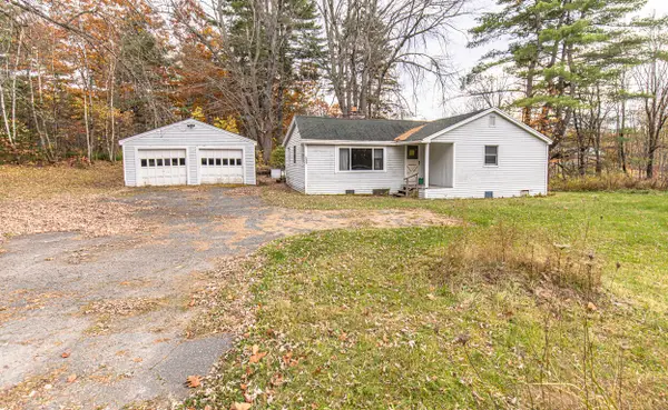 2422 Broadway, Bangor, ME 04401