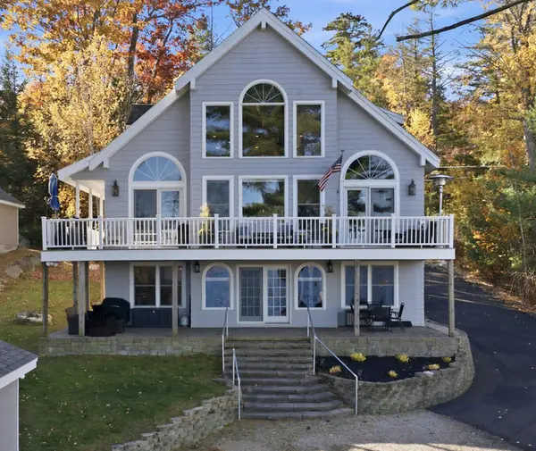 21 Savannah Trail, Naples, ME 04055