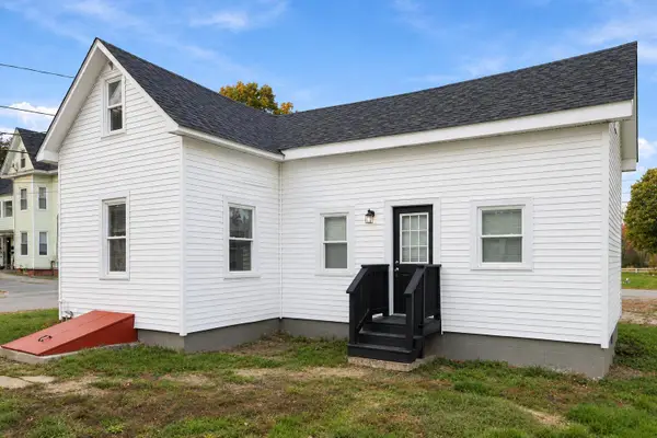 37 Deering Street, Norway, ME 04268