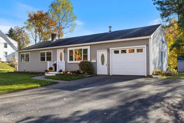 15 Memorial Drive, Biddeford, ME 04005